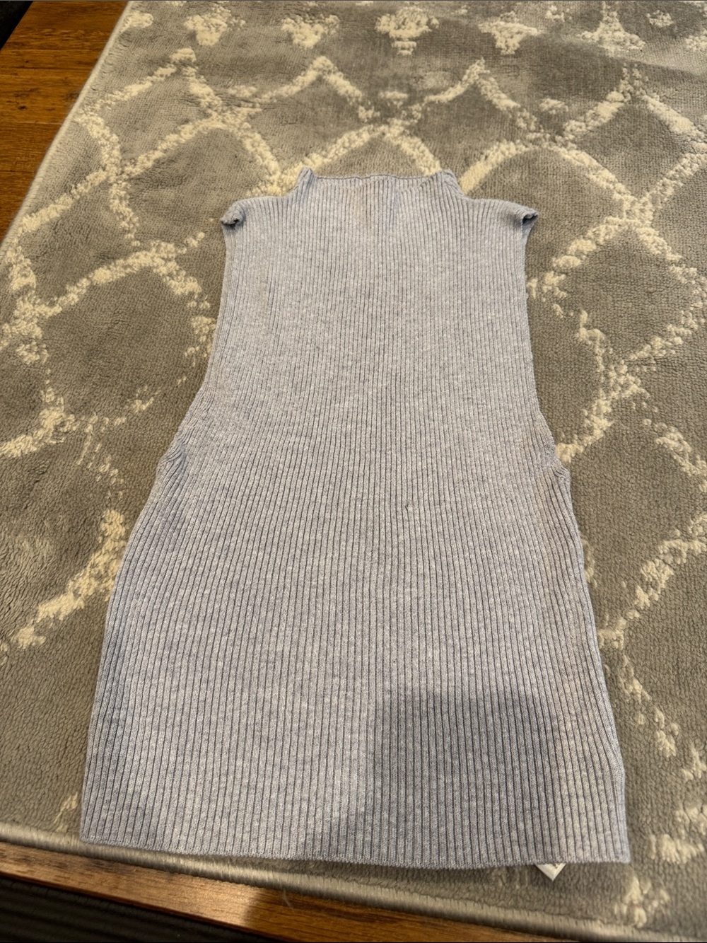 Sleeveless Ribbed Knit Tank - Light Gray